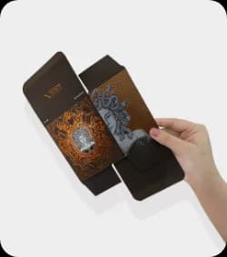 Custom holographic packaging pouches and bags